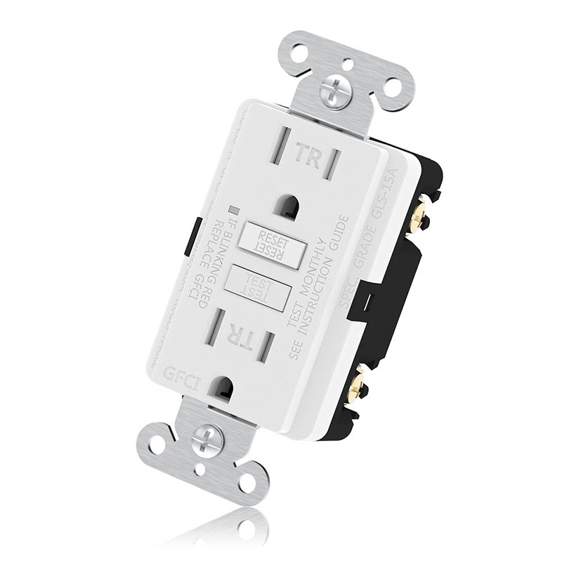 Front-and-side-of-GLS-15ATR-GFCI-outlets-shown-at-15°-angle