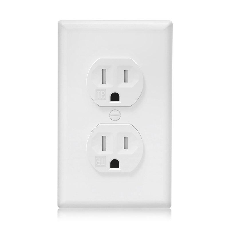 Front close-up of SSRE-2TR 15A Duplex Receptacle with Wall Plate